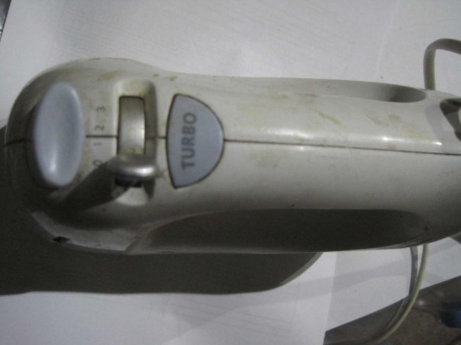 Продам миксер PHILIPS без  взбивалок