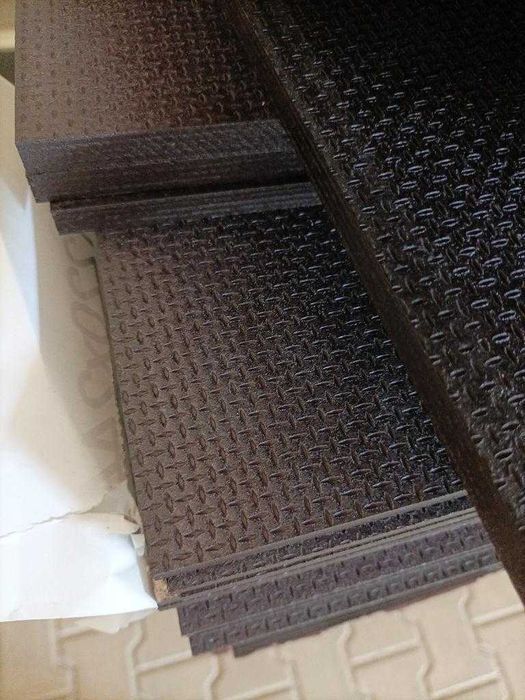 Sklejka antypoślizgowa hexa 6,5x1250x2500 case