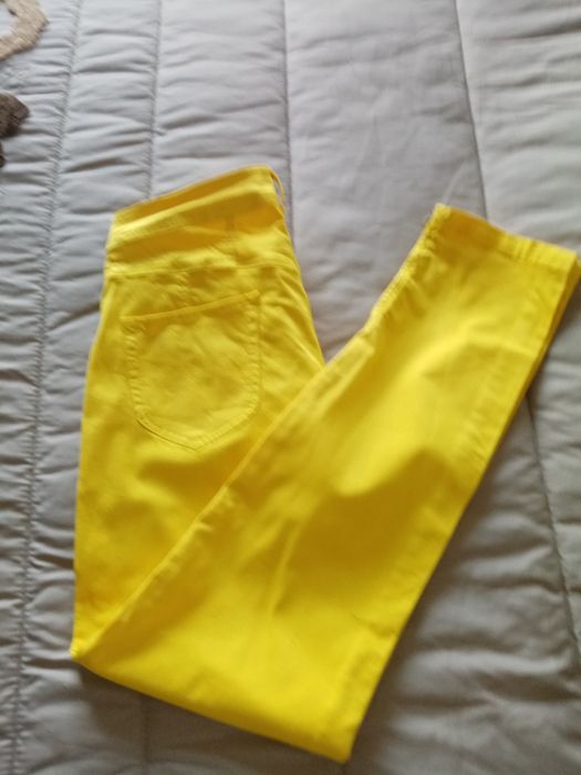 Calças amarelas S/M