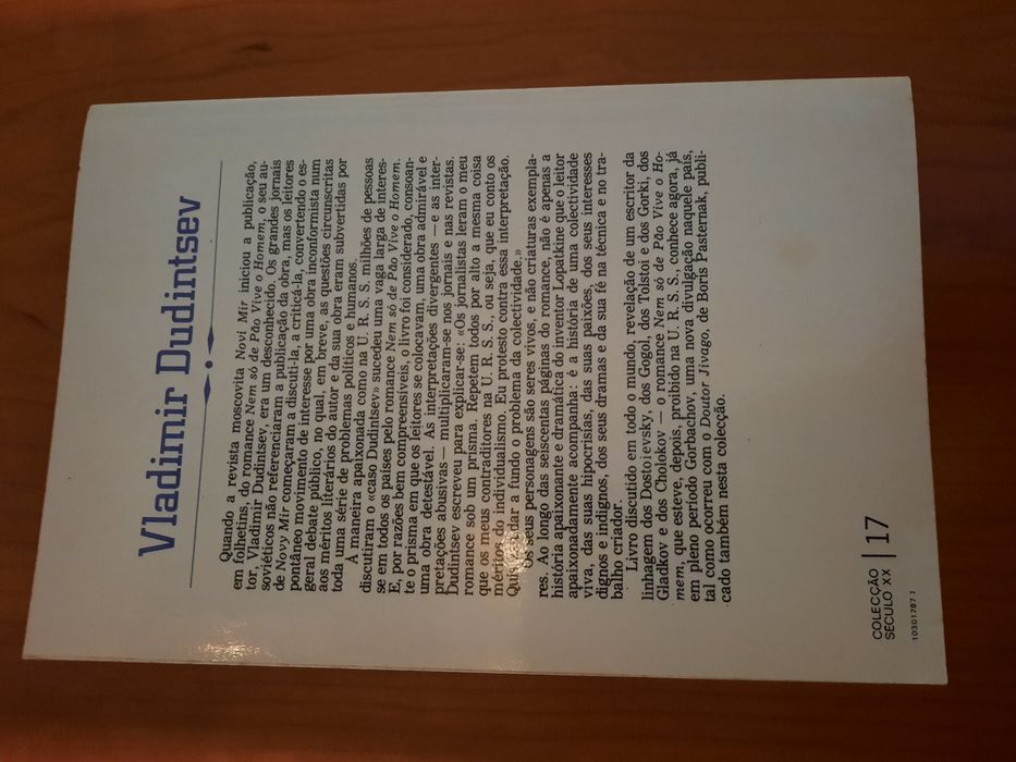 Nem só de pão vive o Homem Vladimir Dudintsev