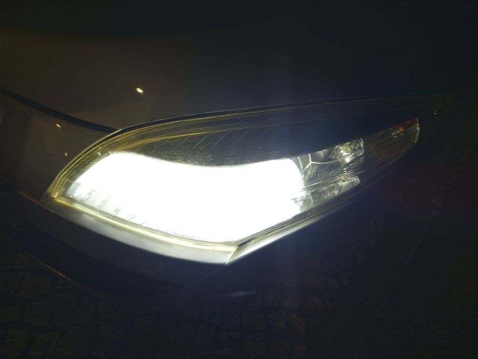 Faróis Renault Megane 3