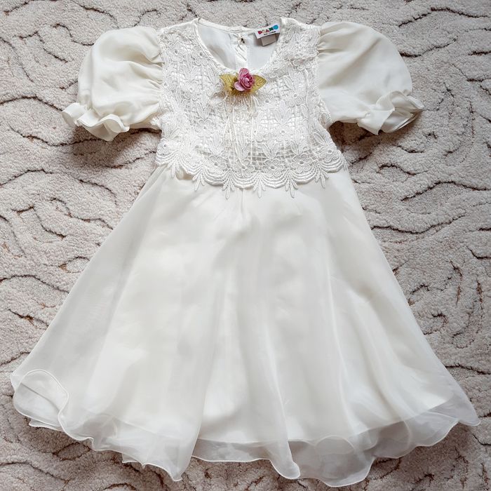 Плаття для дівчинки кремове святкове нарядне платье для девочки