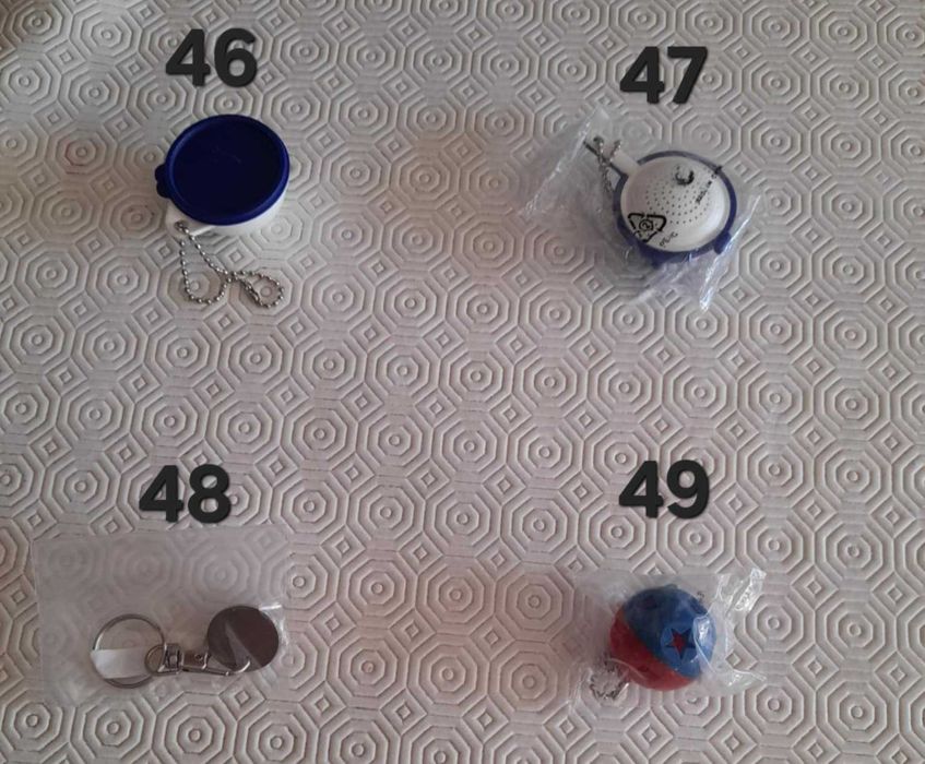 Porta-chaves e Ímans Tupperware Novos