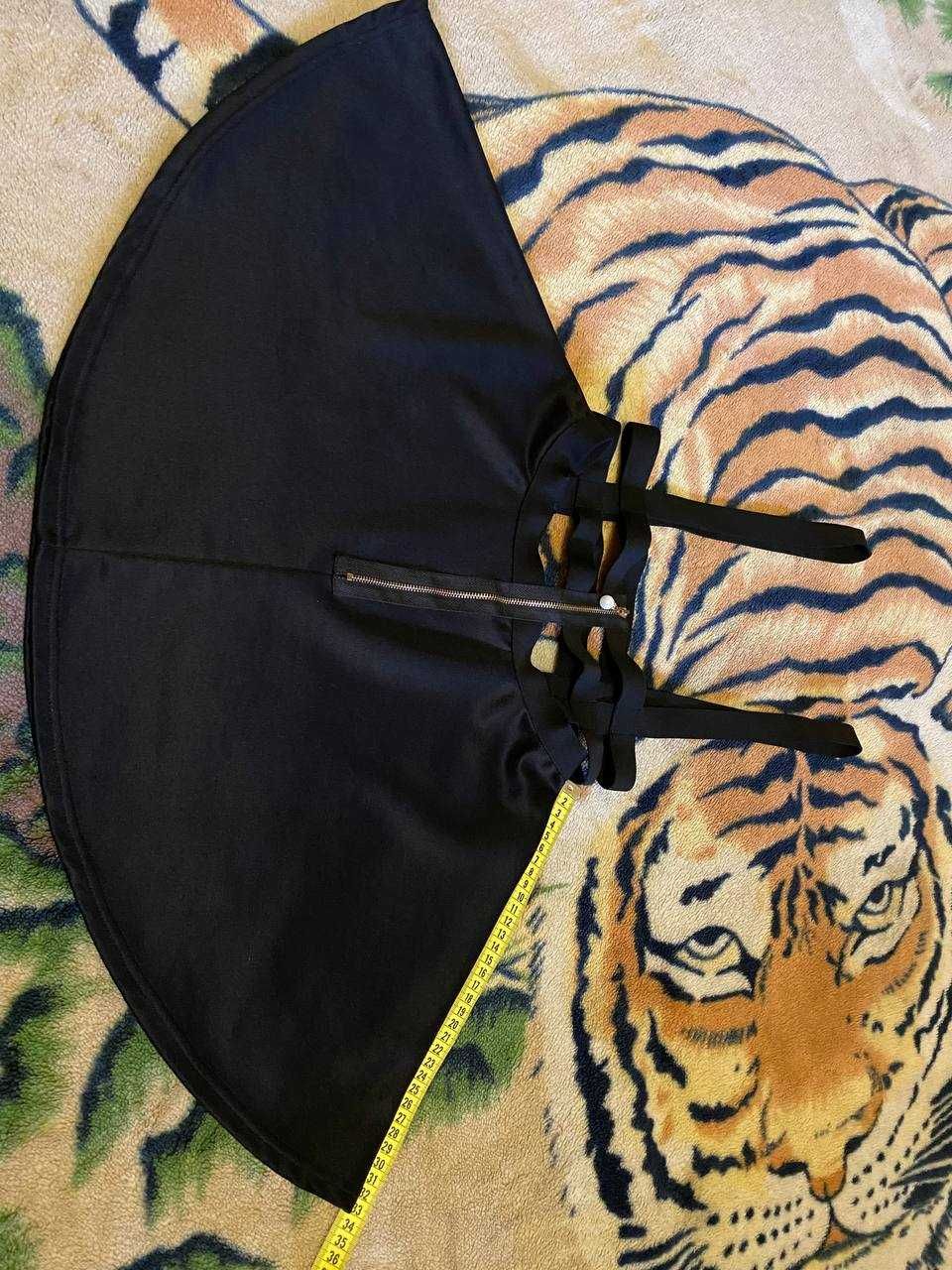 Бандажная черная мини-юбка сарафан с подтяжками и молнией сзади