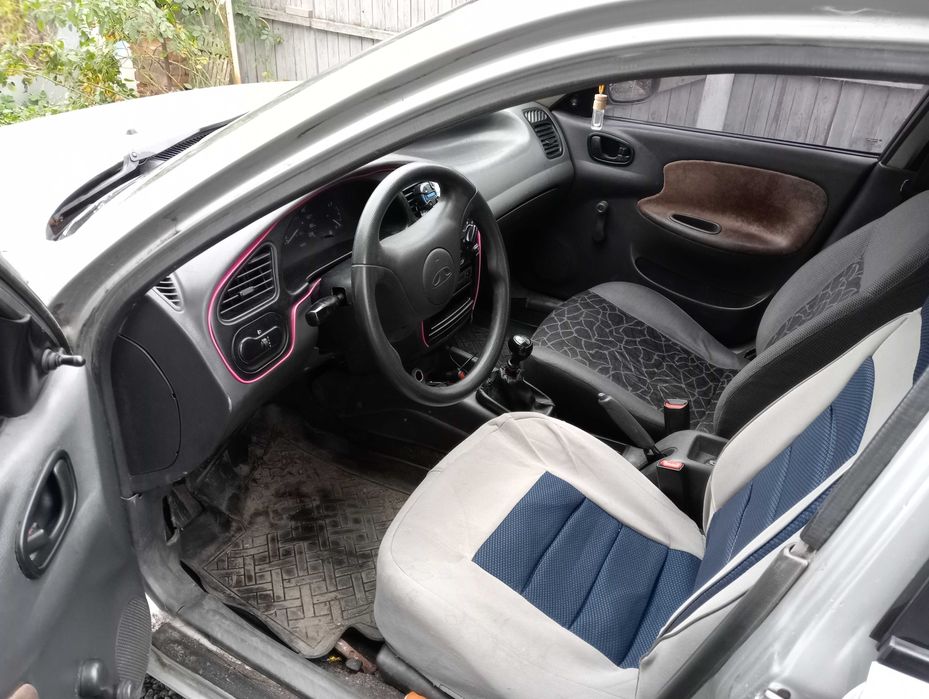 Продається ланос на повному бойовому ходу