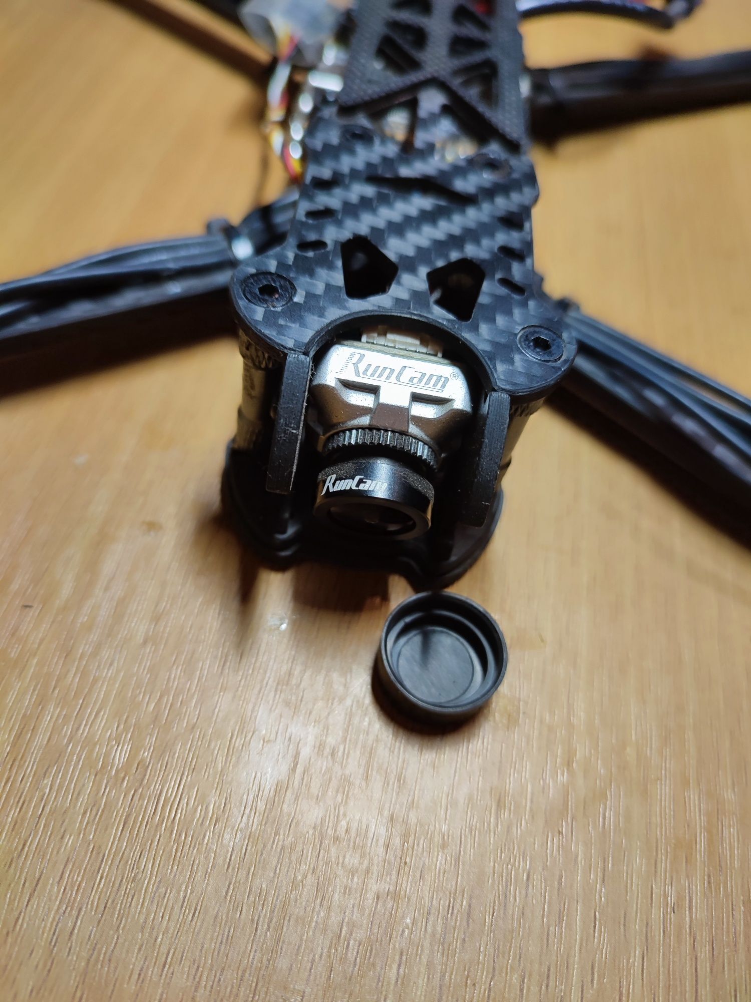 хороший FPV дрон лежить без діла
