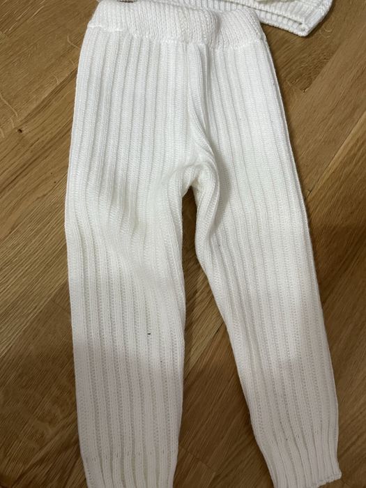 Одяг для немовлят, костюмчики, штани, сведрик, чоловічки.