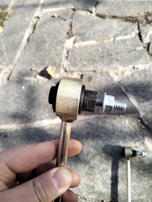 Стойки стабилизатора