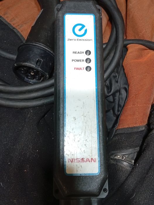 Продам зарядку оригінальну