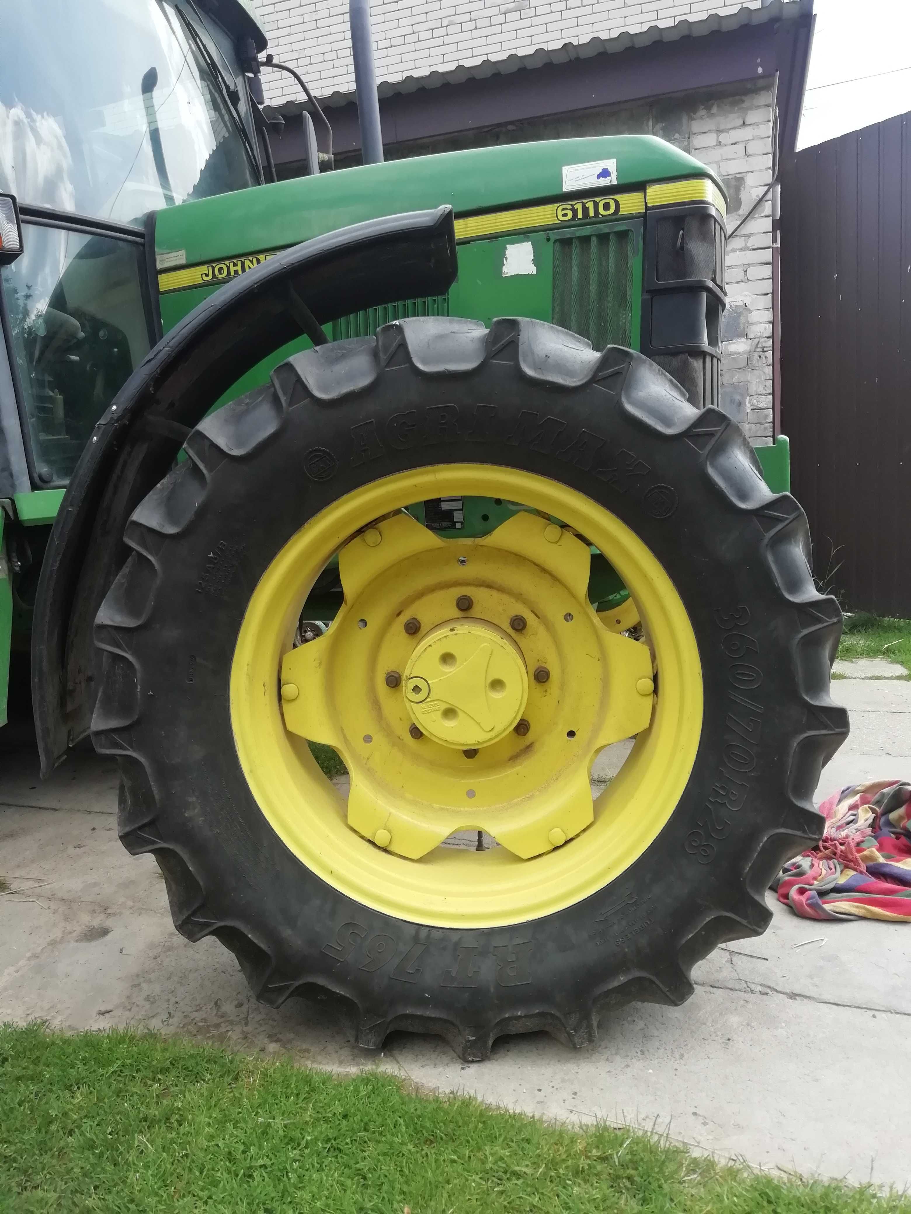 Koła John deere 360 /70 R28 dobrym stanie