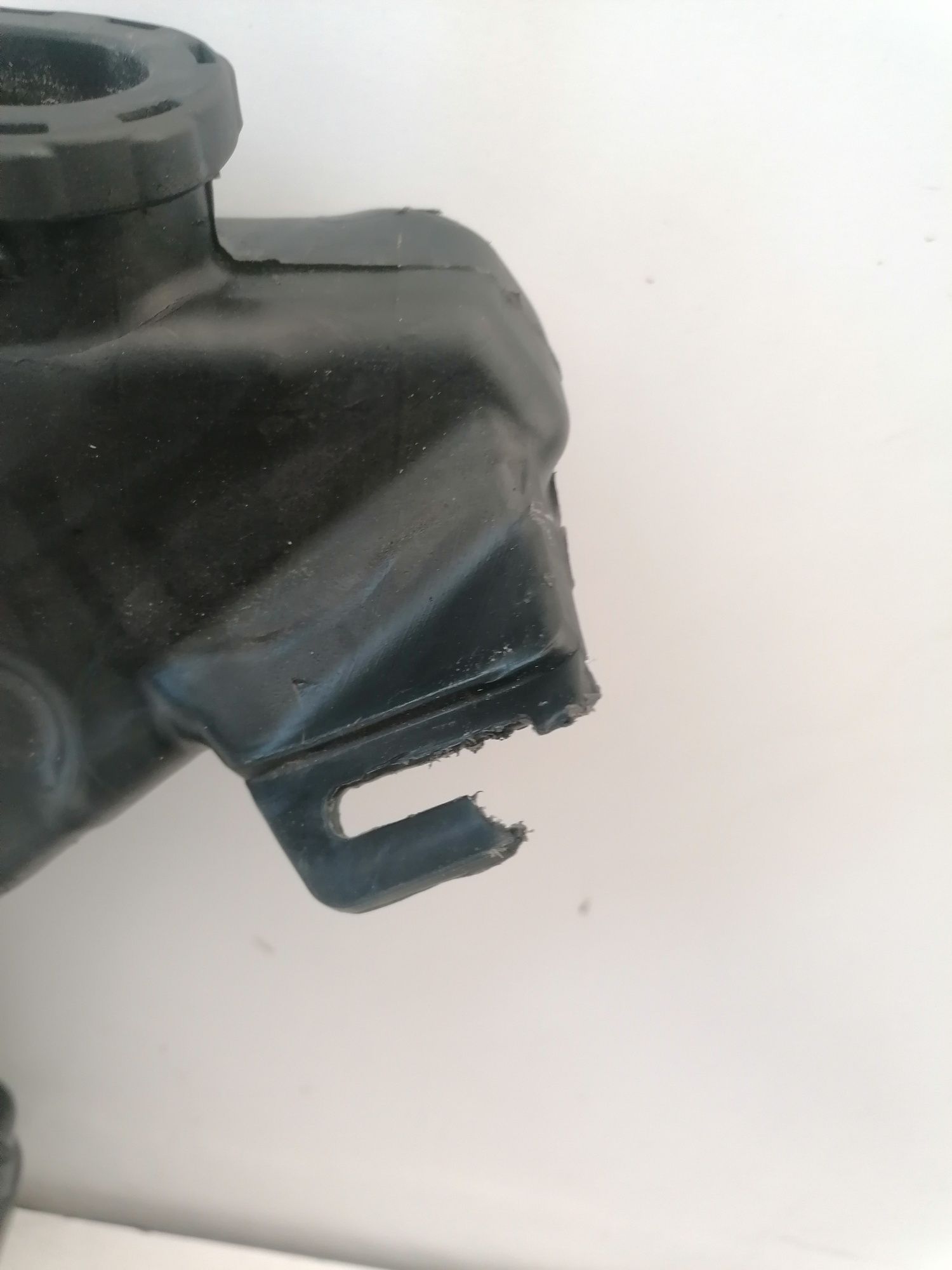 Mercedes C klasa W205 14- zbiorniczek zbiornik płynu spryskiwaczy