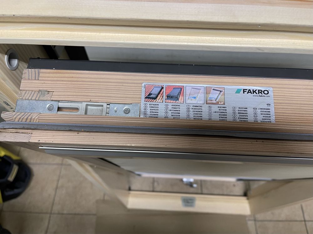 Okno Dachowe Fakro FTP-V U3 78x140 bdb stan Nowa Rama demontaż