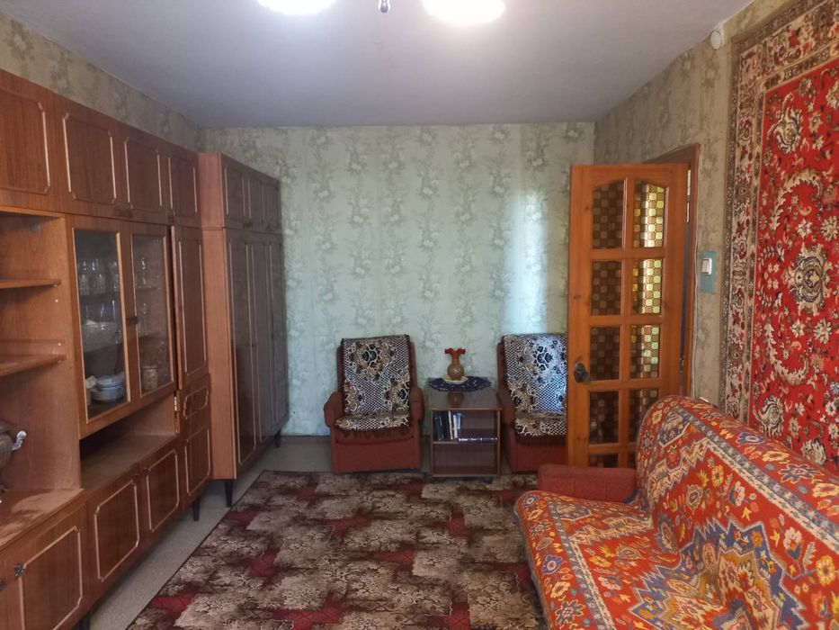 Продаж 2 х кімнатноі квартири по вул. Клосовського 9/9 п