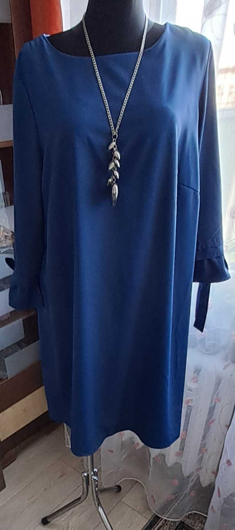 Sukienka prosta z paskiem lub nie, rekaw z falb 4xl/48 BPC Selection