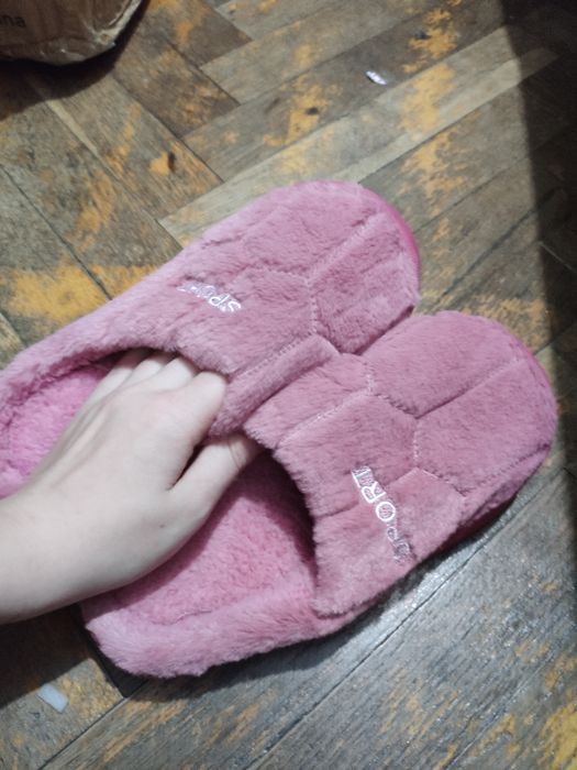 Różowe miękkie kapcie  – rozmiar 38/39