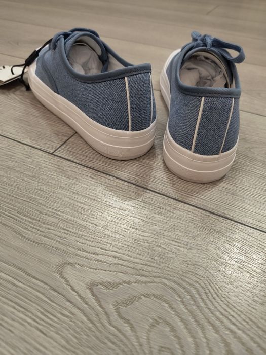 Продам мокасини  Zara