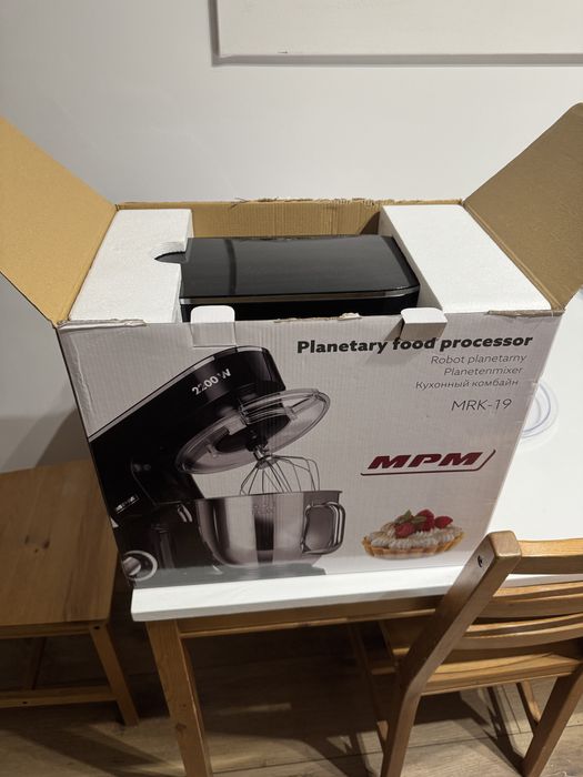 Sprzedam robota kuchennego 2200w MPM MRK-19