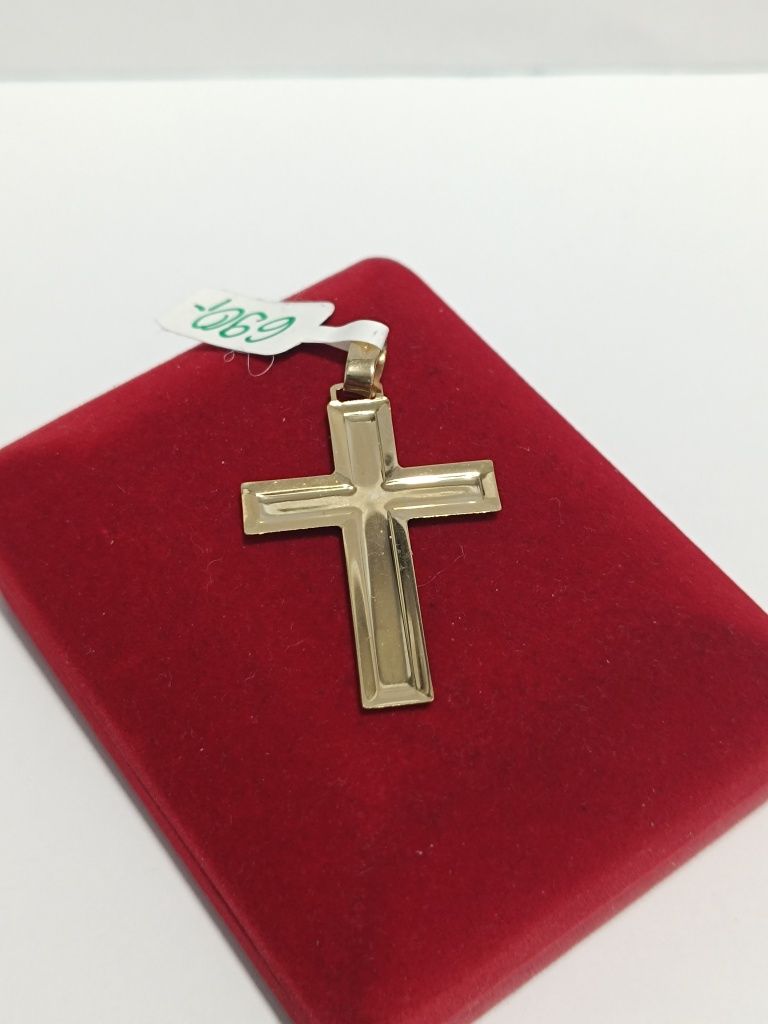 Złoty wisiorek krzyż, złoto próby 585