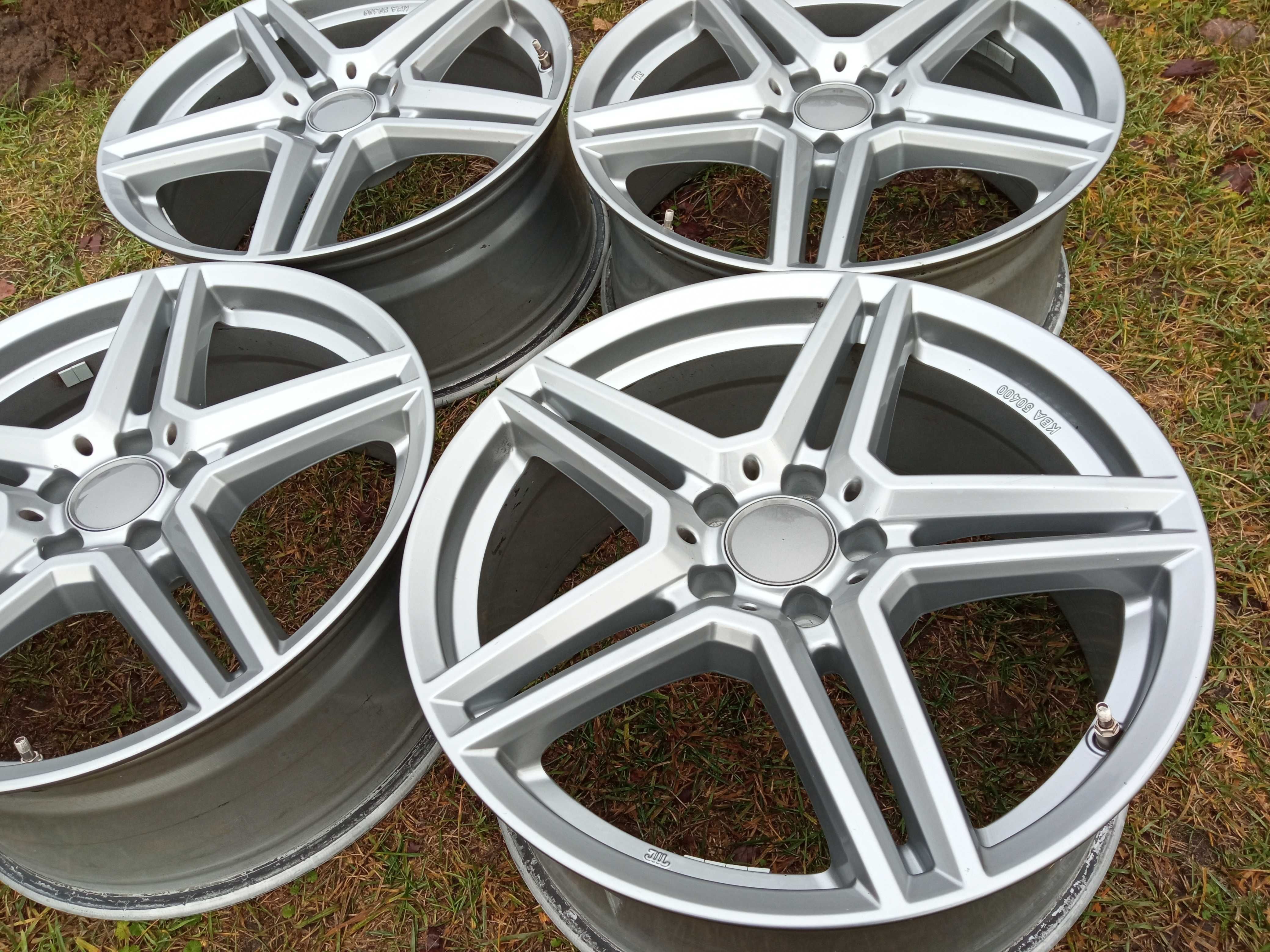 Felgi Uniwheels 19cali 5x112 et45 8,5J Mercedes Audi Skoda Seat VW BMW
