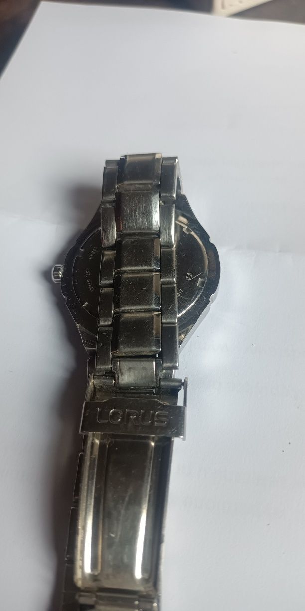 Zegarek lorus sport by Seiko na bransolecie