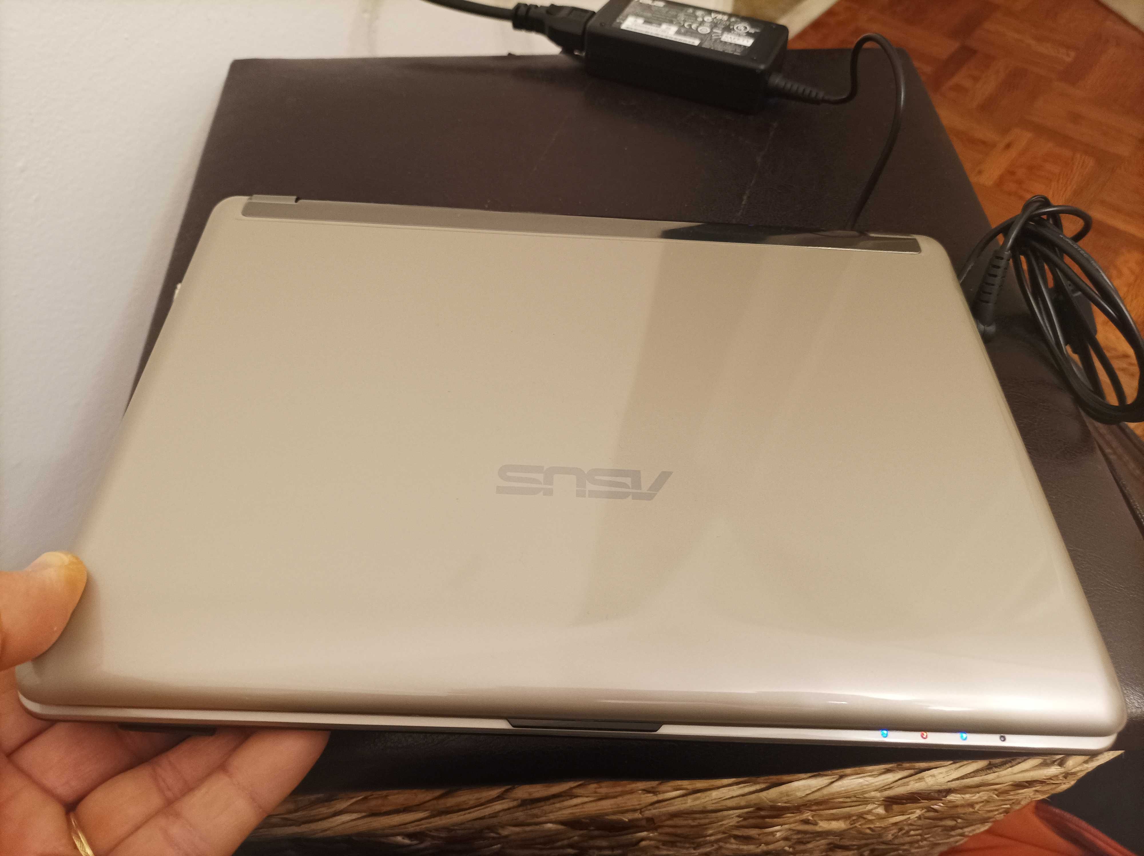 ASUS N10J como NOVO!