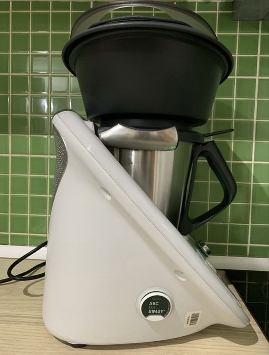 Bimby TM5 em excelente estado com várias ofertas!