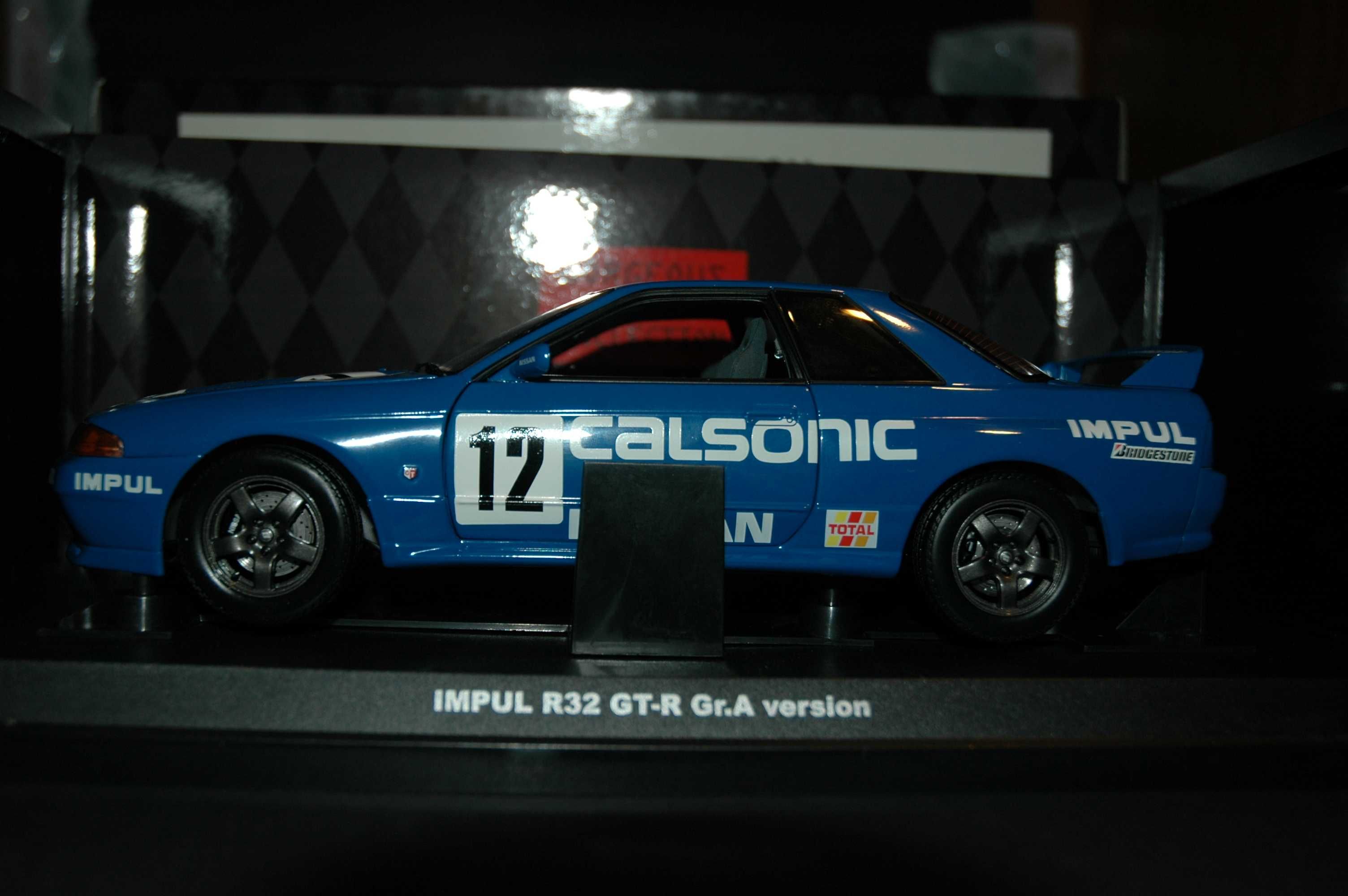 Miniatura Nissan Skyline GT-R R32 #12 Calsonic 1993 Kyosho 1:18