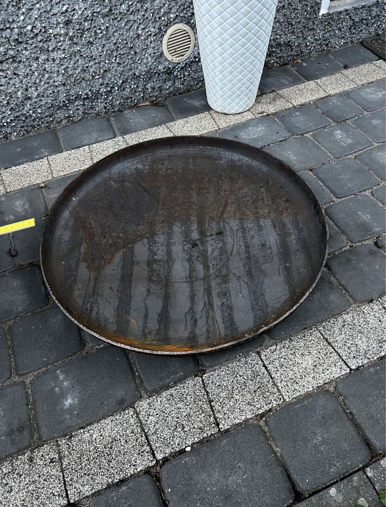 Grill na kolkach od ŚLUSARZA karoca RECZNIE WYKONANY