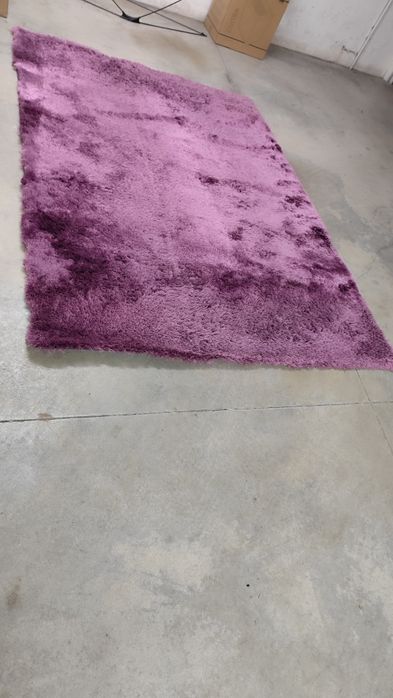 Tapete com pêlo roxo 230 por 160 cm