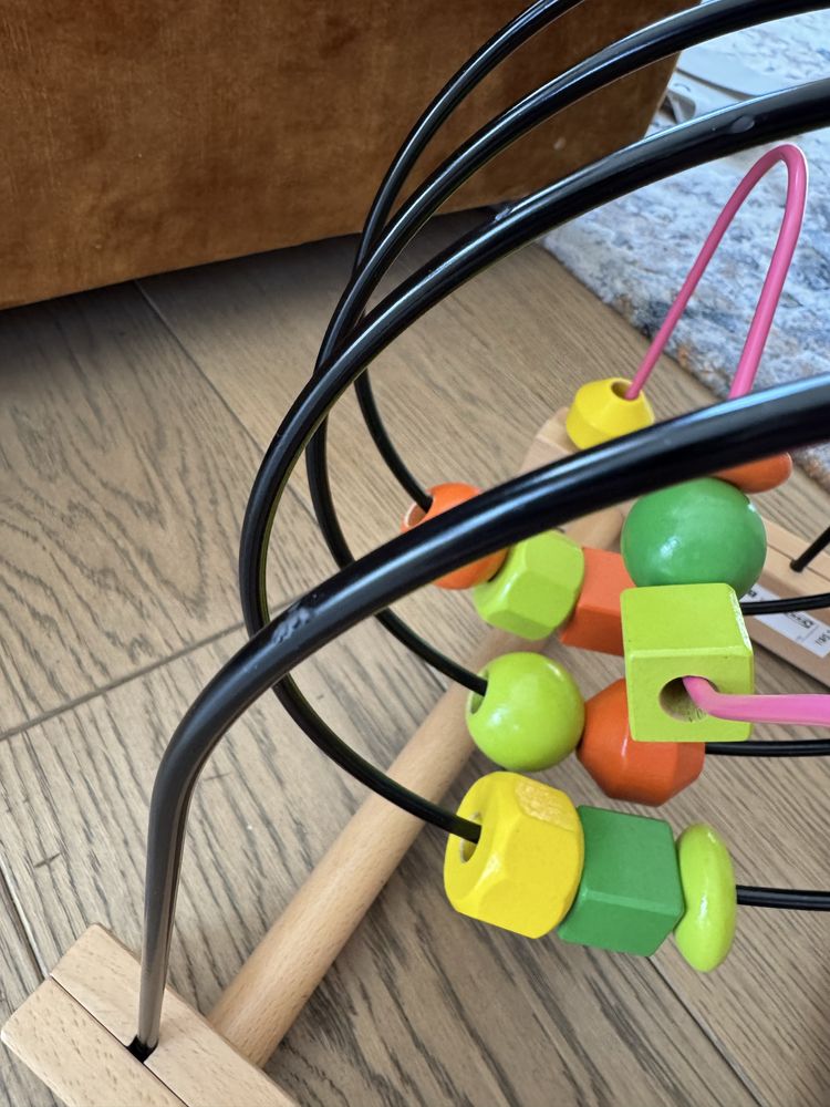 Zabawka edukacyjna labirynt z koralikow Ikea