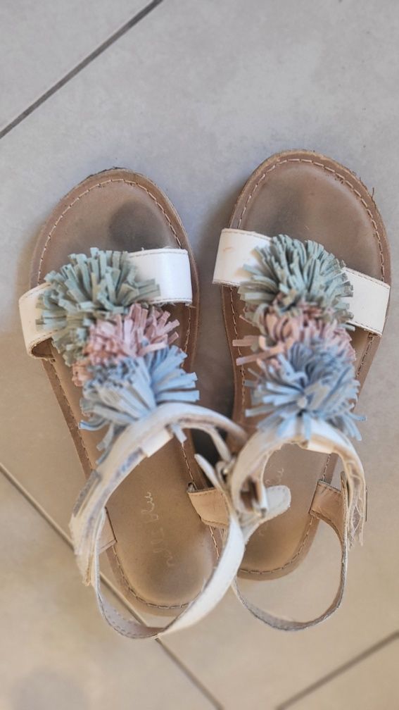 Biało niebieskie sandałki dla dziewczynki