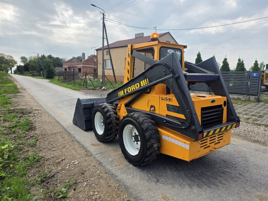 Miniładowarka Bobcat Ford L553  New Holland Ładowarka  - Silnik Kubota