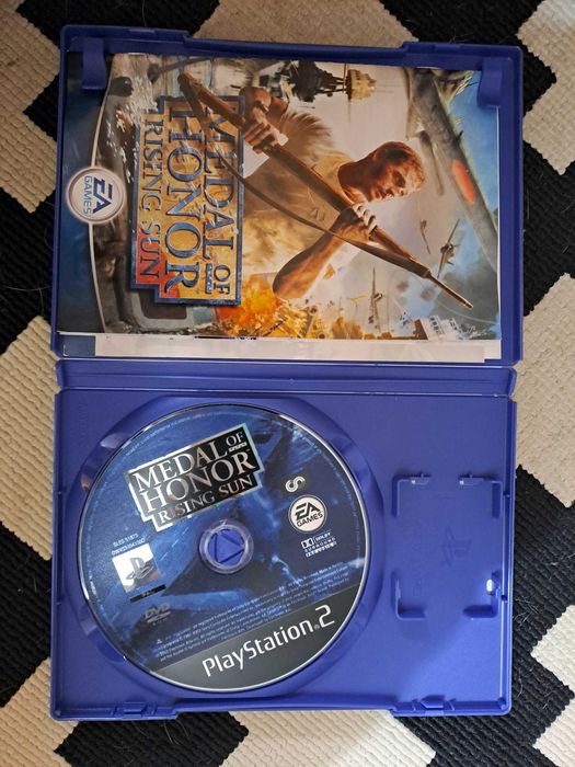Jogo Playstation 2 "Madal of Honor: Rising Sun"