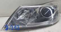 Skoda Octavia 2 II 1Z Lift 08- Xenon lewa lampa przednia przód reflektor