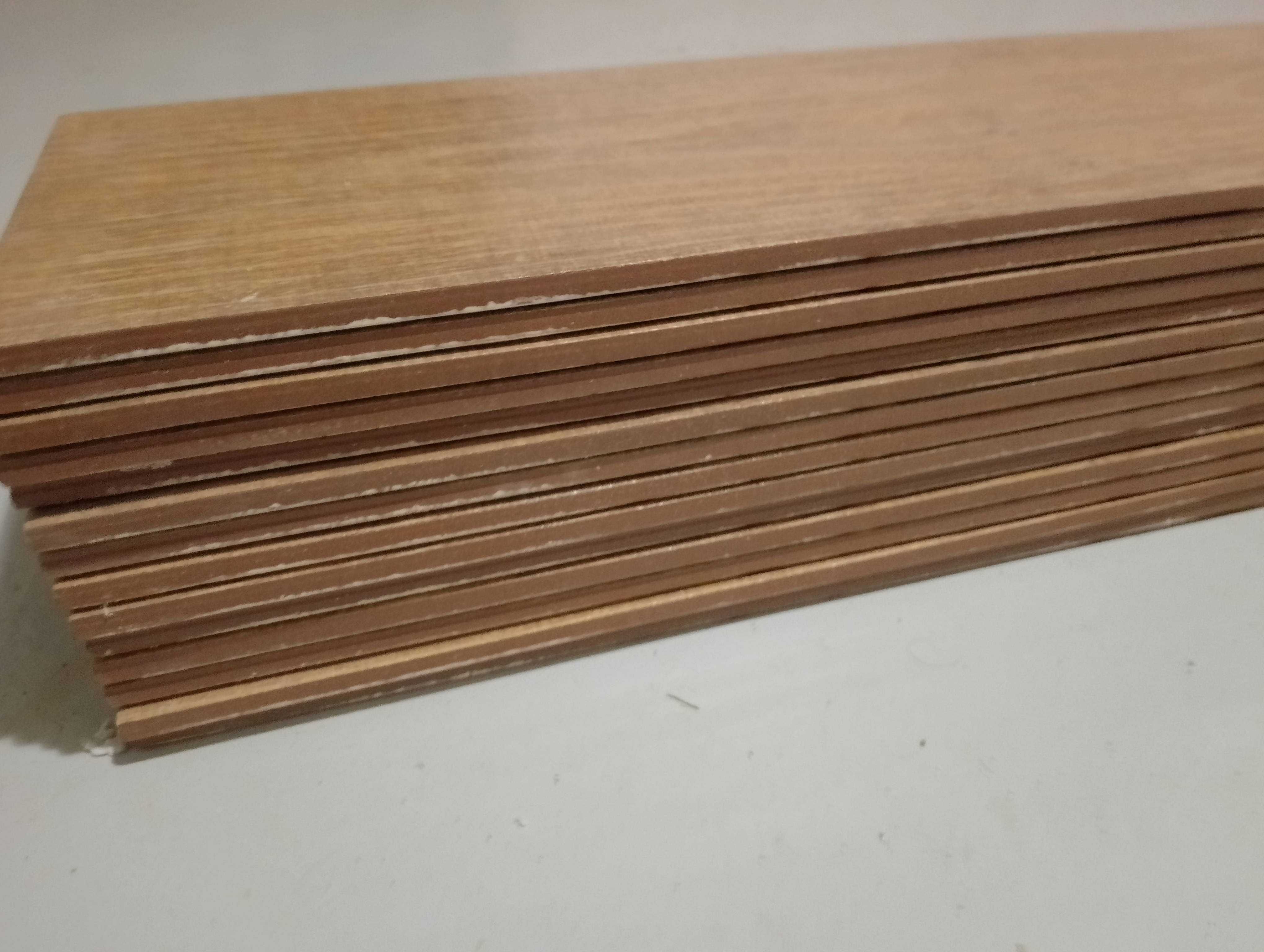 14 płytek dąb.wymiary 19×57