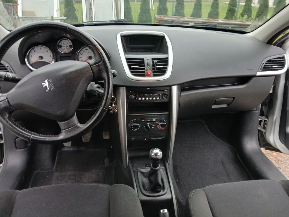 Peugeot 207 klimatyzacja 2009