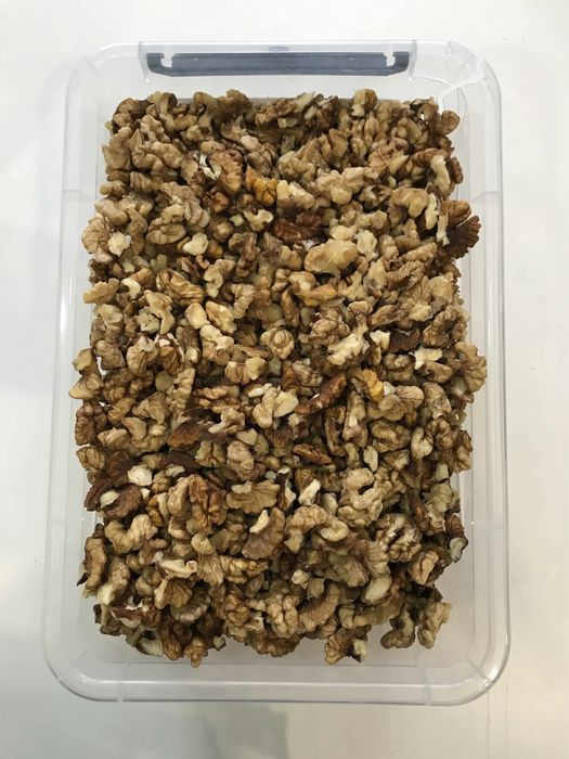 Sprzedam łuskane orzechy włoskie dostępne 5 kg