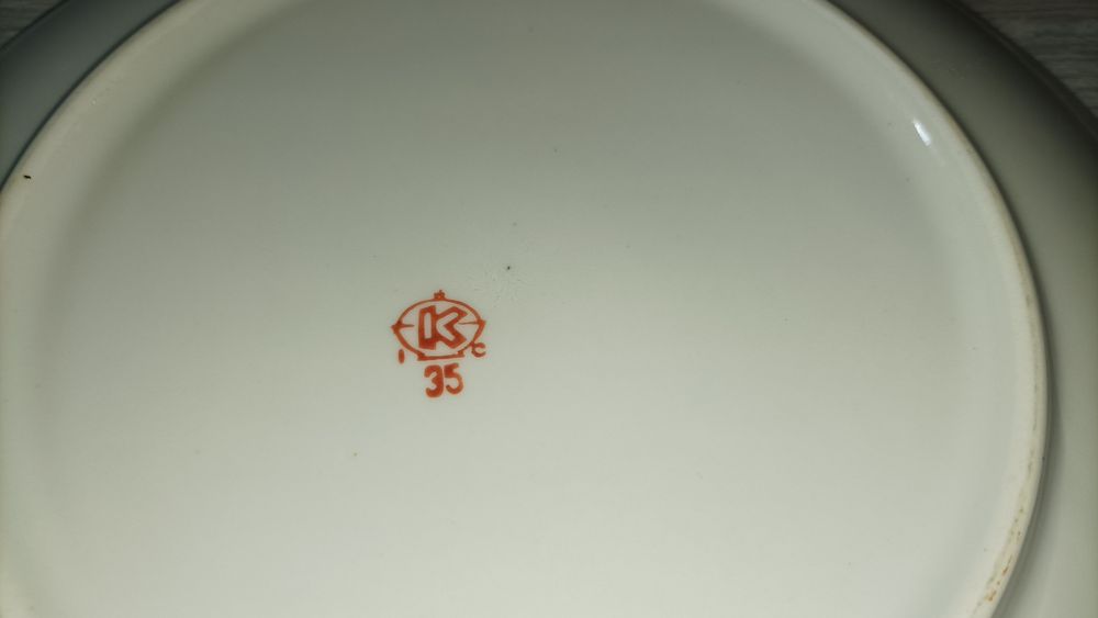 Блюдо большое Цапля. Коростень. 1 - сорт.