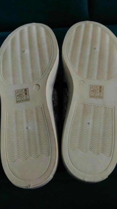 Trampki typu slip on