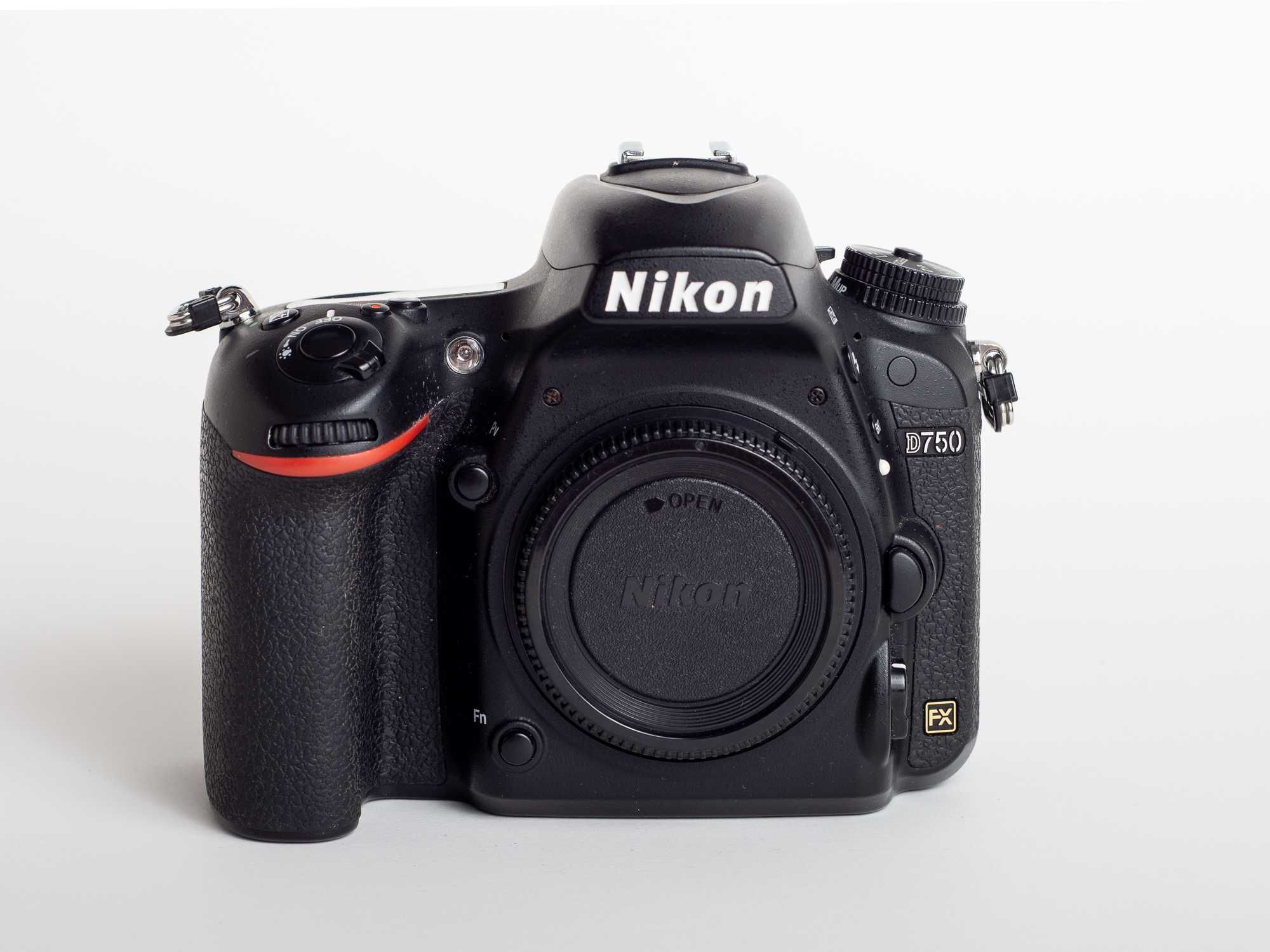 Kit Nikon D750 30.600cliques + Nikkor 24-120mm f4G + Nikkor 50mm f1.8G