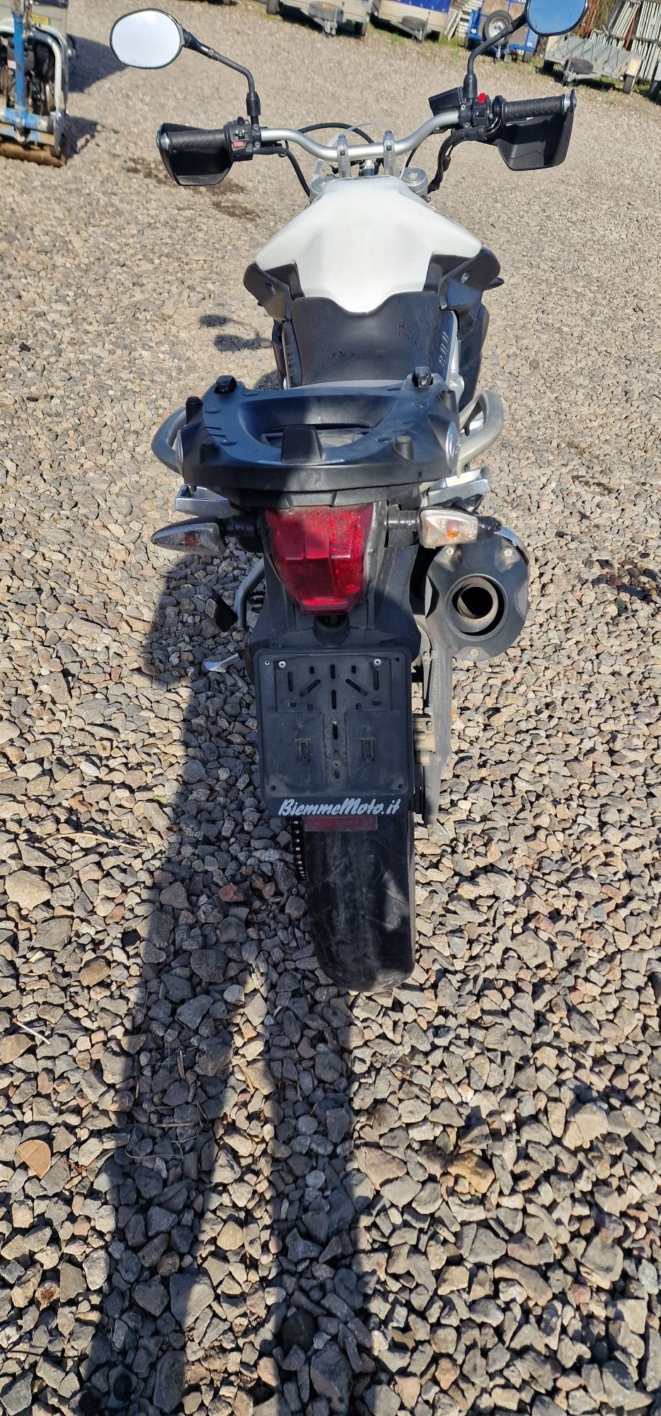 Triumph tiger xc 800.  2011 uszkodzony