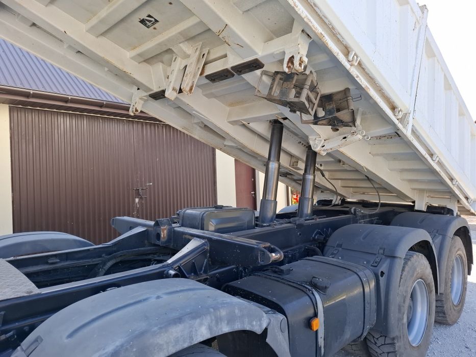 MAN TGS 8X4 wywrotka 8x6  41.480 BB
