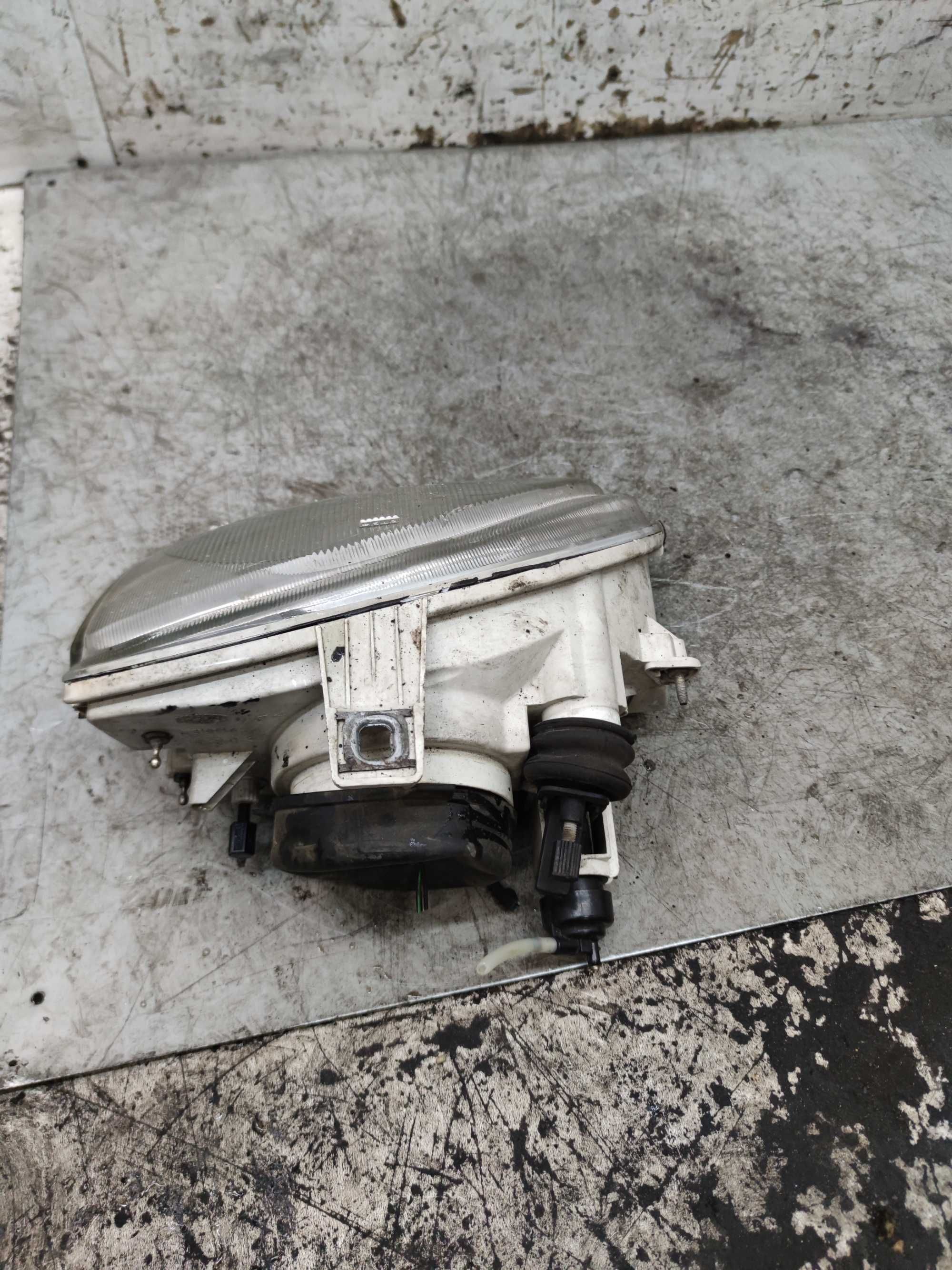 Fiat Seicento Reflektor Lampa Lewa Przednia Lewy Przód LP