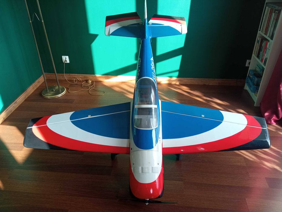 Samolot model RC Sukhoi Su 26M 1.7m