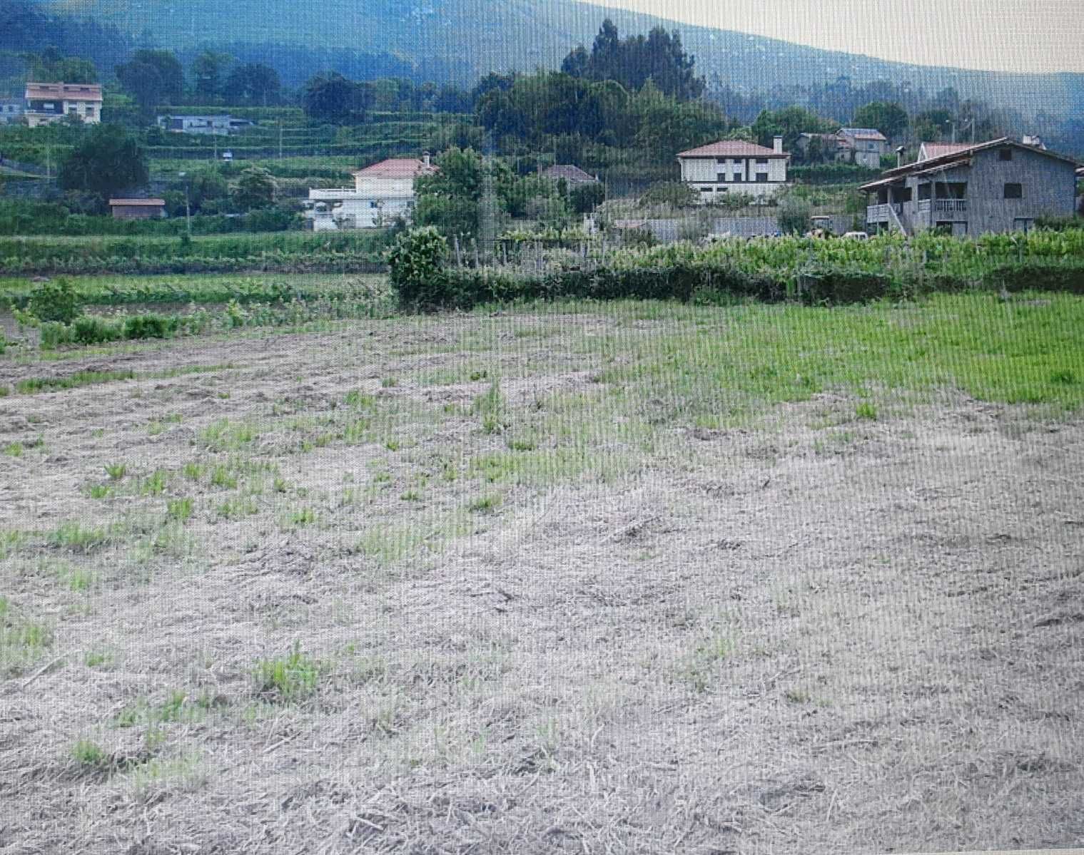 Terreno em Candemil  - V.N.CERVEIRA- 1600m2