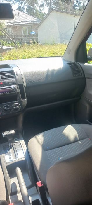 Продам авто volkswagen Polo 2003