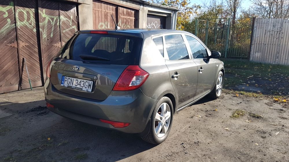 KIA CEED 1.4 90 KM 2009 r.