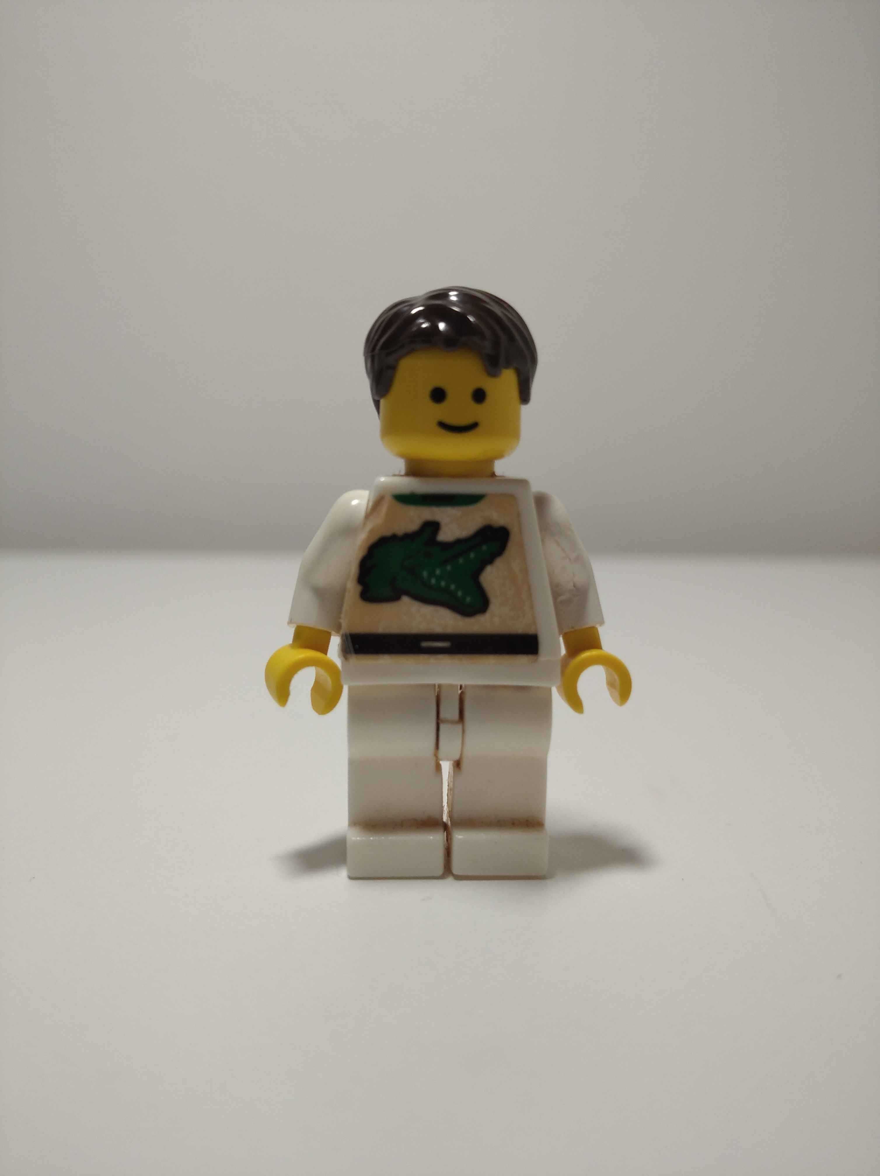 Ludzik Lego biały z krokodylem
