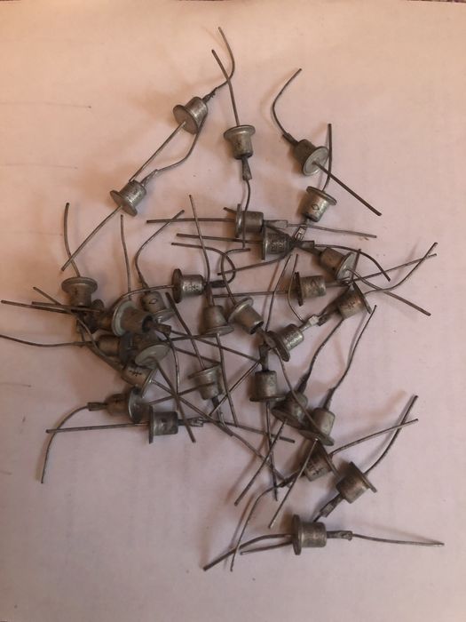 Конденсатори та транзистори