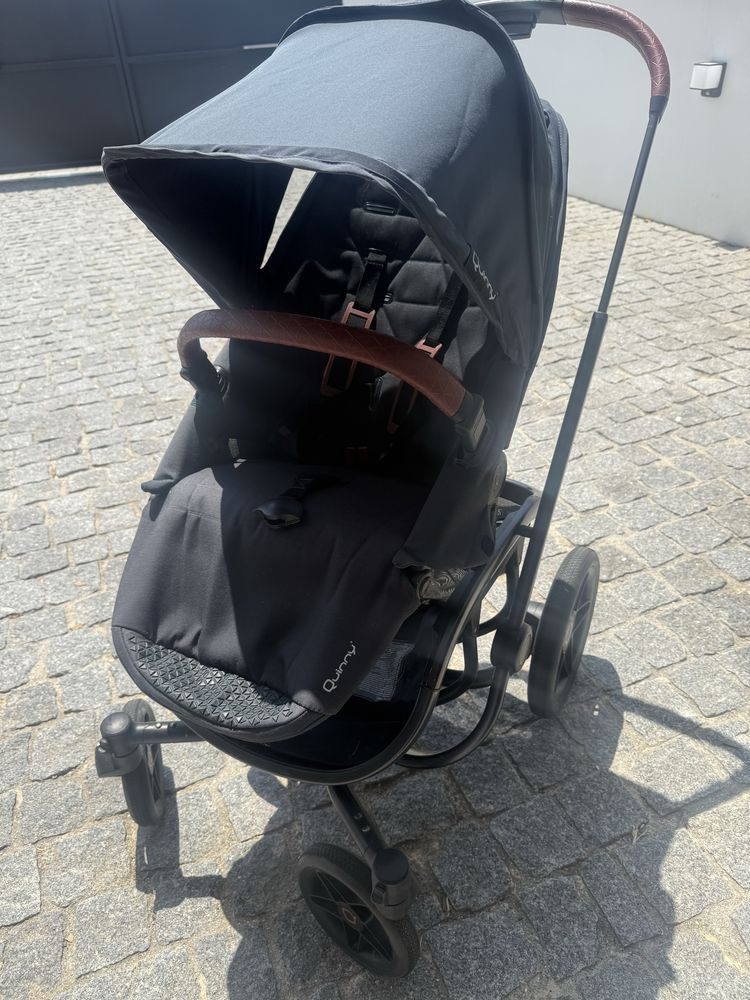 Carrinho de bebé Quinny - Fácil desmontagem